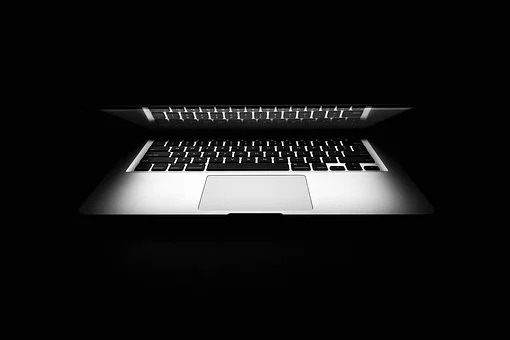desk-4334575__340.jpg