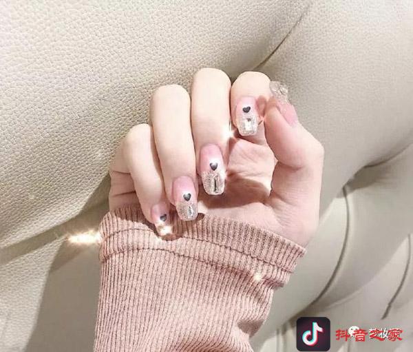 盘点抖音最火的十款美甲款式