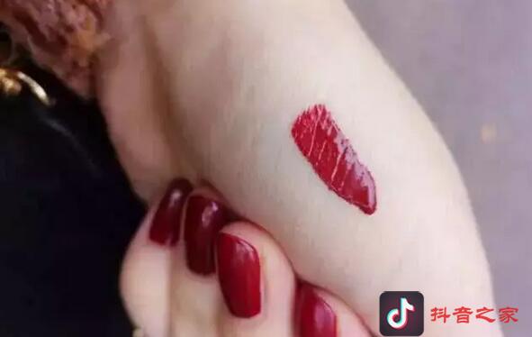抖音神仙色号口红，获赞100万＋入了不后悔系列 