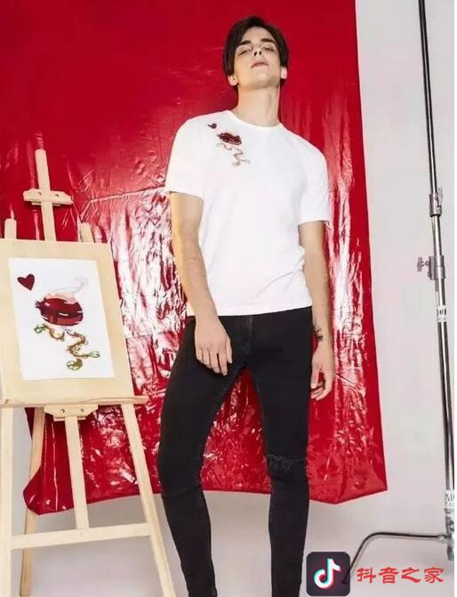 抖音网红老外骗钱又骗炮，为何还是很多国人投怀送炮？