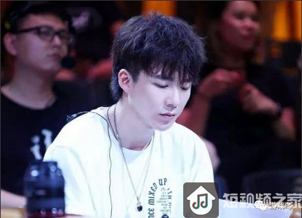 抖音、斗鱼、快手首富的收入差距有多大？