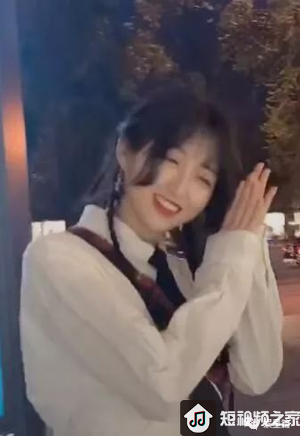 关于抖音成都闺蜜团背景音乐详细介绍