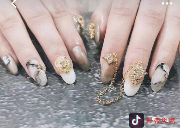 盘点抖音最火的十款美甲款式
